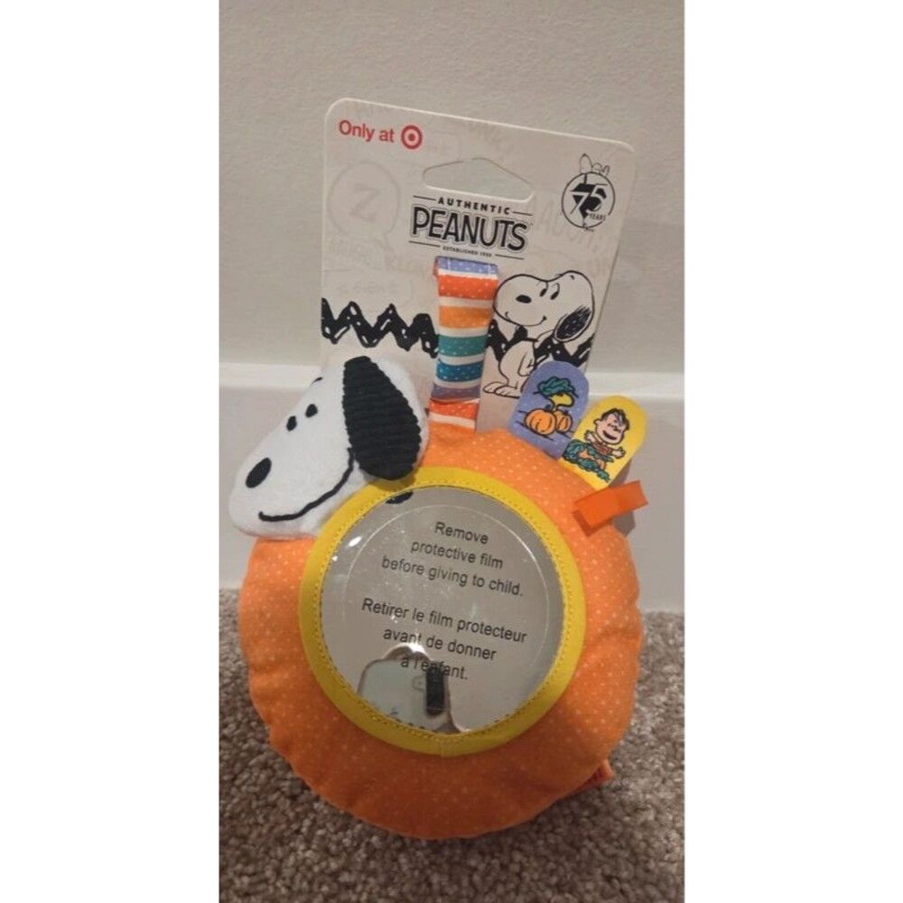 Baby on the go mirror halloween peanuts toy